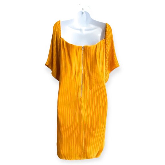 Elliatt Marigold Pleated Off Shoulder Dress XS Yellow NWT - Picture 4 of 10